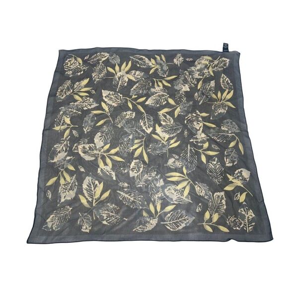 Gap Silk Dark Floral Square 20x20 Scarf Made in Italy - Picture 1 of 4